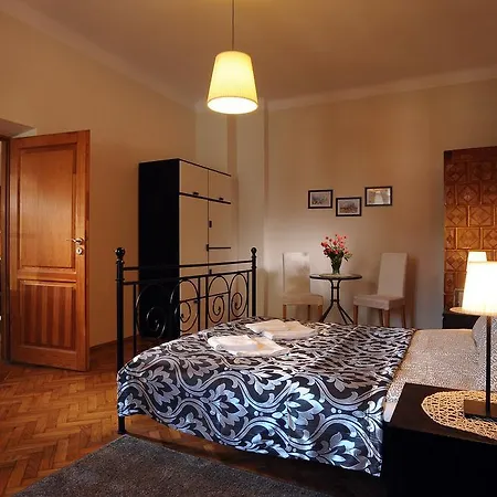 Апартаменты Atrium Stolarska *